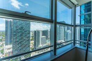 ★Luxury Studio with king bed+Free Parking+Netflix★