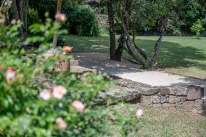 Villas GITE LES GRANDES VIGNES, SUD Ardeche, independant et privatise, piscine chauffee, climatisation, SPA, 11 chambres, 8 salles de bains : photos des chambres