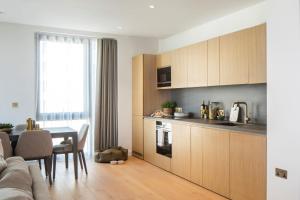 Kings Cross - Luxury 3 Bed Apartment, Private Balcony