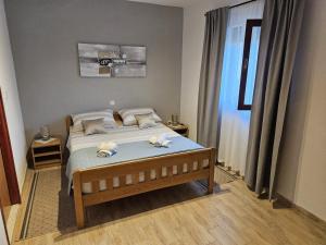 Apartment in Nin with Terrace, Air conditioning, Wi-Fi (3722-1)