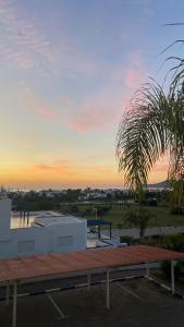 Appartement cosy à Kabila vue sur mer piscine et plage