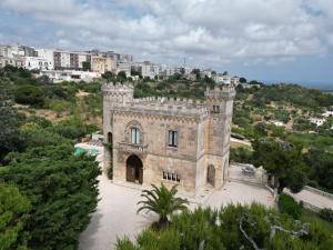 Rocca Giulia - Faboulous Castle Escape with Pool in Ostuni