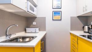 Bairro Alto Stylsih I by Hosty