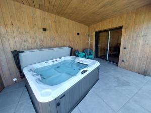 Maisons d'hotes Ch d-Hote LE BON ABRI JURA : photos des chambres