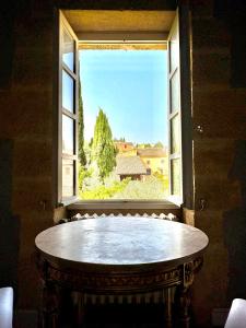 Maisons d'hotes Chateau Saint Maximin pres d-Uzes : Chambre Double Deluxe avec Baignoire