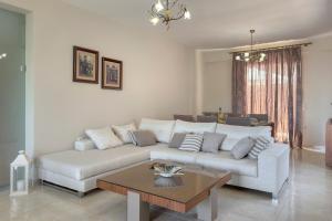 Kyparisses Villa with Private Pool