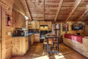Cozy Bear Lodge By Avada Properties