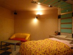 ホテルカホウ 市原店