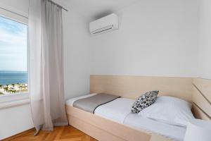 NEW Mar 44 - Žnjan, Split