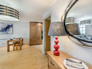 2 Bed in Tenby FB061