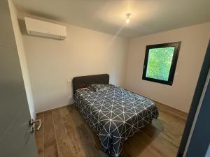 Maisons de vacances Maison avec piscine, jardin et terrasse - Blauzac : photos des chambres