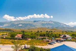 Hometown Apartment 2 by PikHost