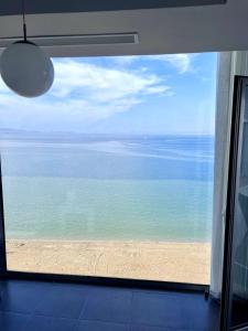 Vistas al mar espectaculares,1ª línea playa, 5 huéspedes, WiFi