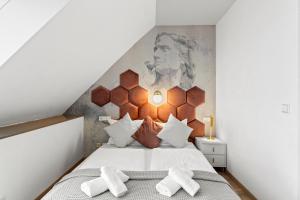 Modern City-View Stay in the Heart of Vienna