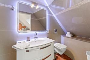 Modern City-View Stay in the Heart of Vienna