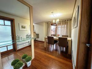 Romance em Gramado - Vista, Lareira e Charme