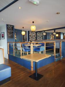Hotels Hotel des Rochers : photos des chambres