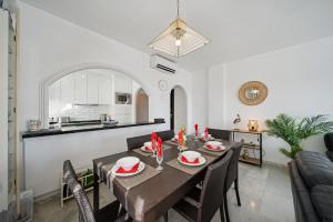 F08 Colinas de Calahonda