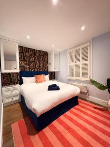 Stunning 4 Bed Town House with Terrace in London