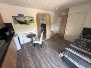 Tredegar studio flat