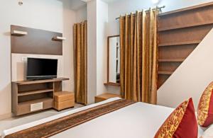 Mountain Mist Inn l Family Groups I Helpfull Staff I Open Air Lawn & Rooftop I Pet friendly & Serviced Apts I Kasauli By Exotic Stays