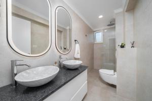 Villa Božica - sea view stone villa with free parking