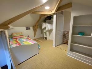 Maisons de vacances Gite spacieux 9 personnes 4 etoiles, avec piscine : photos des chambres