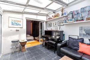 Stylish Mews Home in Kensington