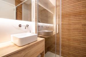 Bom Retiros Delight by LovelyStay