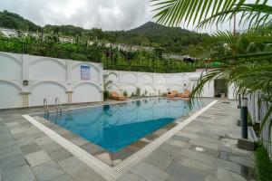 The White House Villa 8 bedroom with Swimming Pool