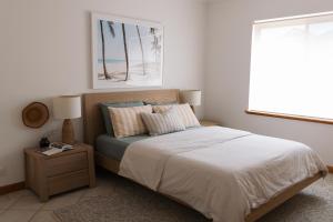 Cool beachside apartment on Jetty Road Brighton