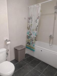 Acacia Hills A7 Apartment