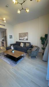 Modern Apt near F1 & Etihad 1bd