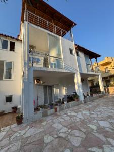 CAUSHI Apartments Ksamil