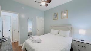 River Oaks 1st floor 2BR cozy condo