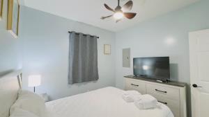 River Oaks 1st floor 2BR cozy condo