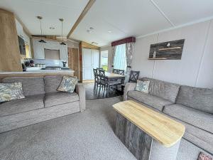 Homely Caravan With Decking And Wifi In Lowestoft Ref 12097B