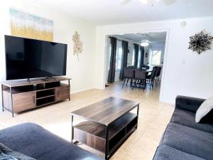 Great duplex near the beach