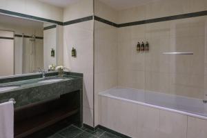 Appart'hotels Fraser Suites Le Claridge Champs-Elysees : photos des chambres