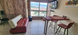 Laureles 16th floor stylish Spring City Treat