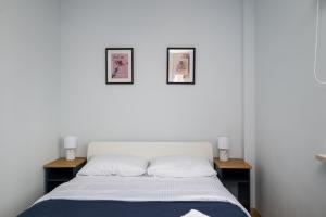 Praga Tower Blue Apartment by Bookinghost