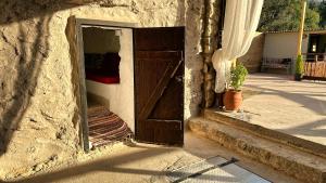 The Root House - Crete Stay