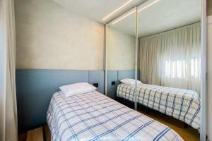 Praia de Palmas Cobertura Alto Padrão 200m do Mar - 0199