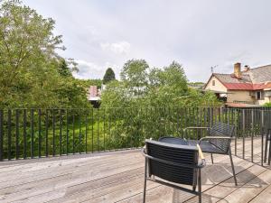 Apartment Luxury Home with large terrace & Netflix by Interhome