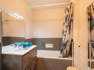 Appartements Studio Les Trois Iles-15 by Interhome : photos des chambres