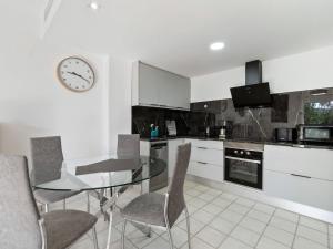 Apartment Las Terrazas by Interhome