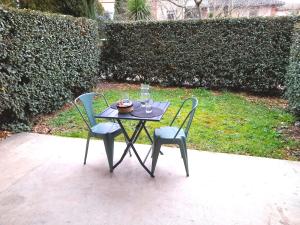 Appartements Studio calme dans une belle residence avec piscine • Parking • WiFi : photos des chambres