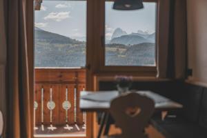 HAUSERHOF Farmhouse Escape & Dolomiten View
