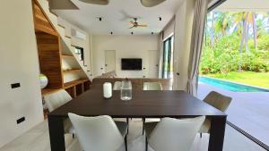 Beautiful villa with pool