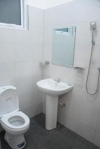 Grand White Hotel